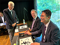 台湾新北市副市長、おおい町長と一滴文庫にて